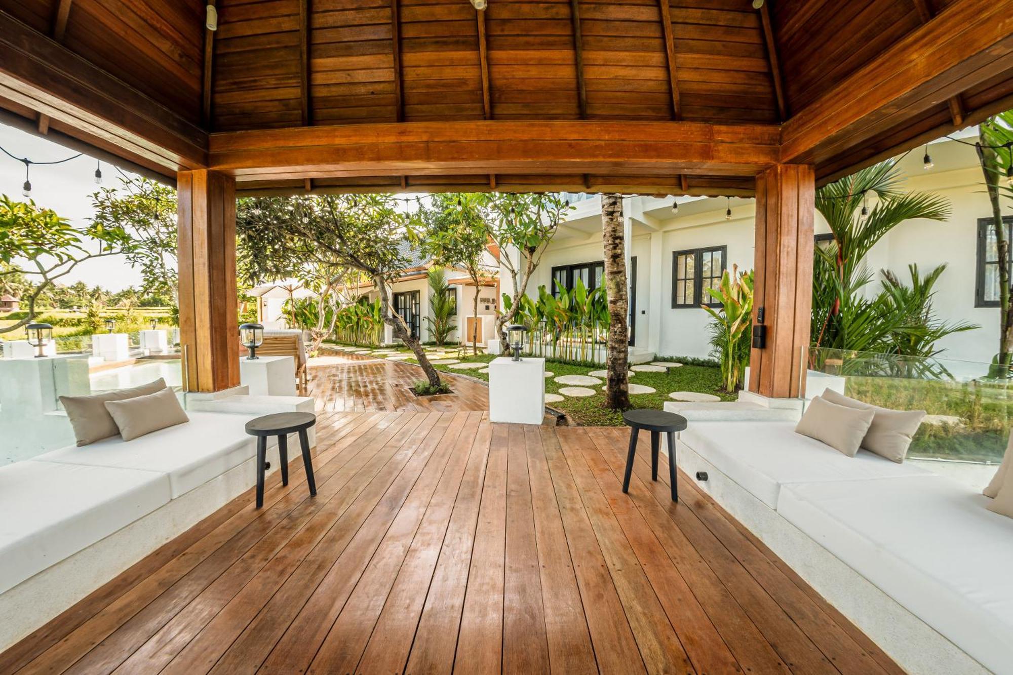 Sarang Apartments By Evdekimi Ubud Exteriör bild